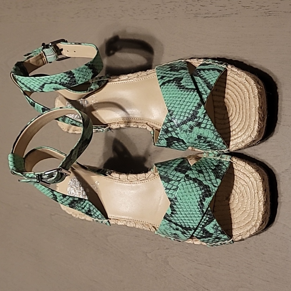 Vince Camuto Leather Green Snake Wedge Espadrille - size 9
